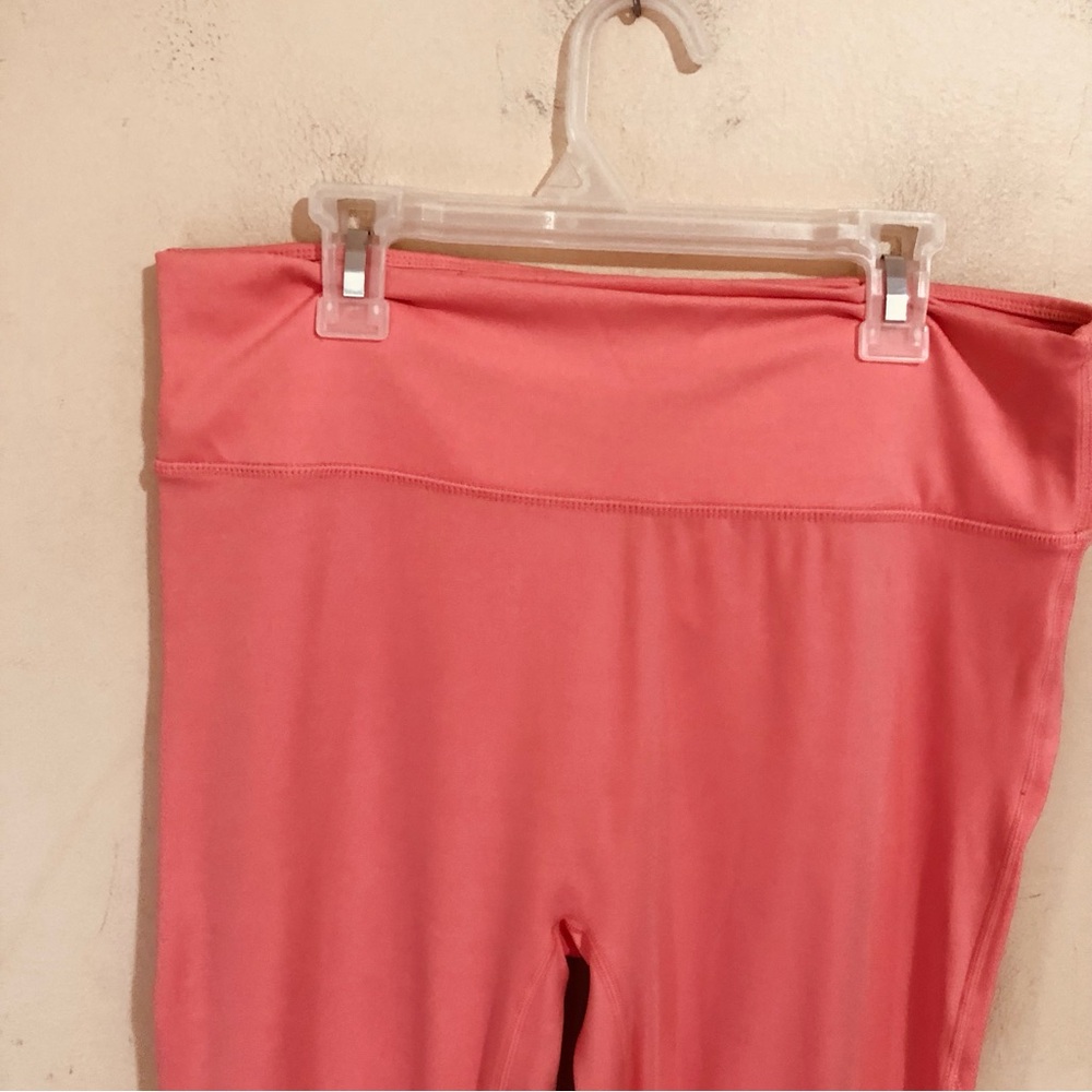 Fabletics Motion 365 Leggings - Picture 2 of 8